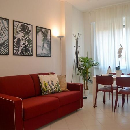 Joivy Lovely Apt For 4 Next To Bus And Metro Station Milano Exterior foto