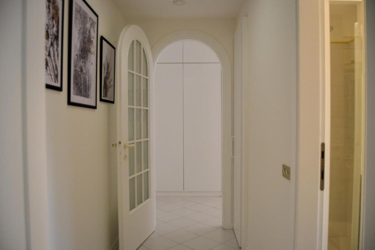 Joivy Lovely Apt For 4 Next To Bus And Metro Station Milano Exterior foto